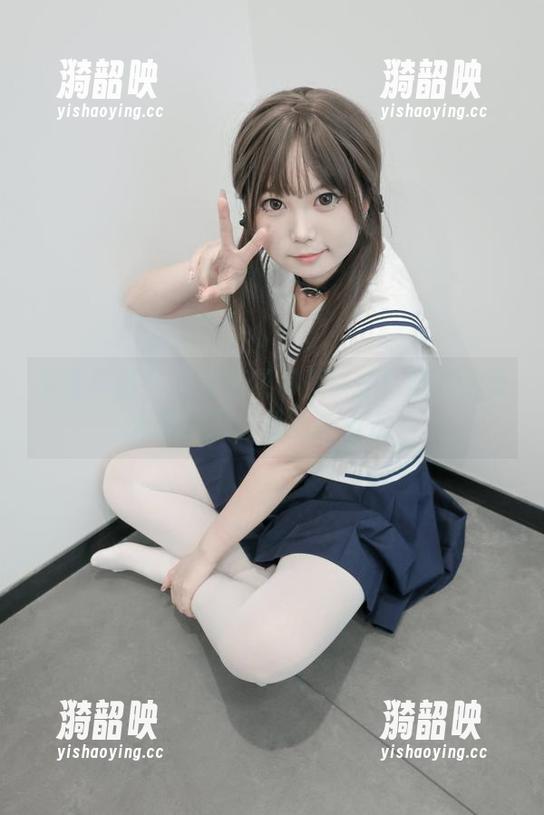 紧急企划 - 小恩总是那么会拍！她的新夏天图片又让我心乱如麻…