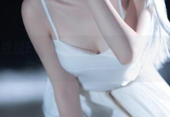 打开纸悦Etsu_ko的KTV世界：地雷系女子的作品是否靠谱？