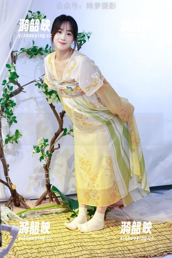 绮梦摄影 - 蔡蔡的纯白享受，真想把这作品下载到心里！