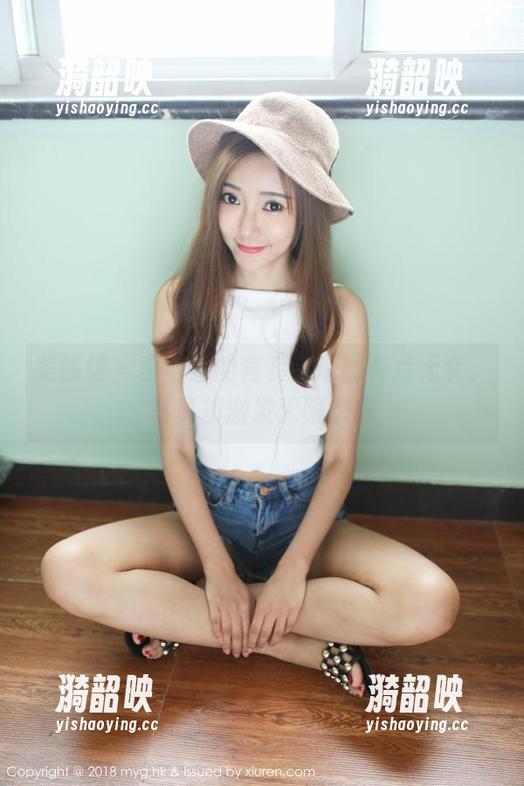 美媛馆 - 李七喜的套装：原图有点无奈，写真却激发无限想象