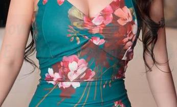 花漾show – 常识告诉我“剧情”不该这么美，Emily顾奈奈酱的写真合集让我怀疑人生。