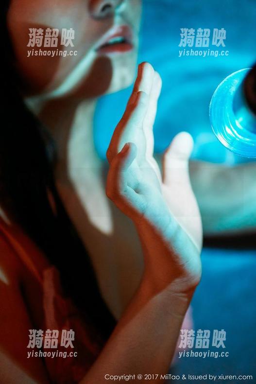 蜜桃社 - 在顾乔楠的世界里，秘书不只是个称谓——图库下载大揭秘！