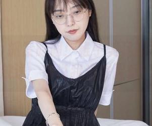 袜啵啵 – 抓紧时间！稚予美足的原图免费放送，别说我没提醒你！