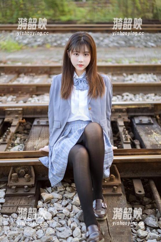 生活的镜酱：不怕无圣光，美图看着就舒服，随便翻翻就成了艺术！