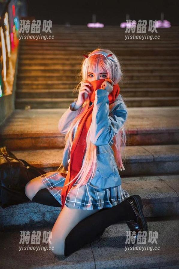 阿薰kaOri 油亮的阿薰kaOri,cos照让人迷失:我是不是该考虑换一换发型?