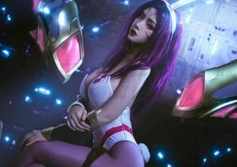 雯妹不讲道理的星星制服写真，真的是壁纸界的一股清流啊，太特别了！