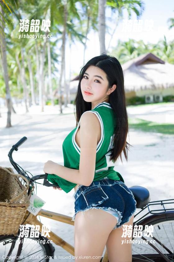 魅妍社 - 今天的课外活动：黄歆苑校服新照大分享，赞到不行！